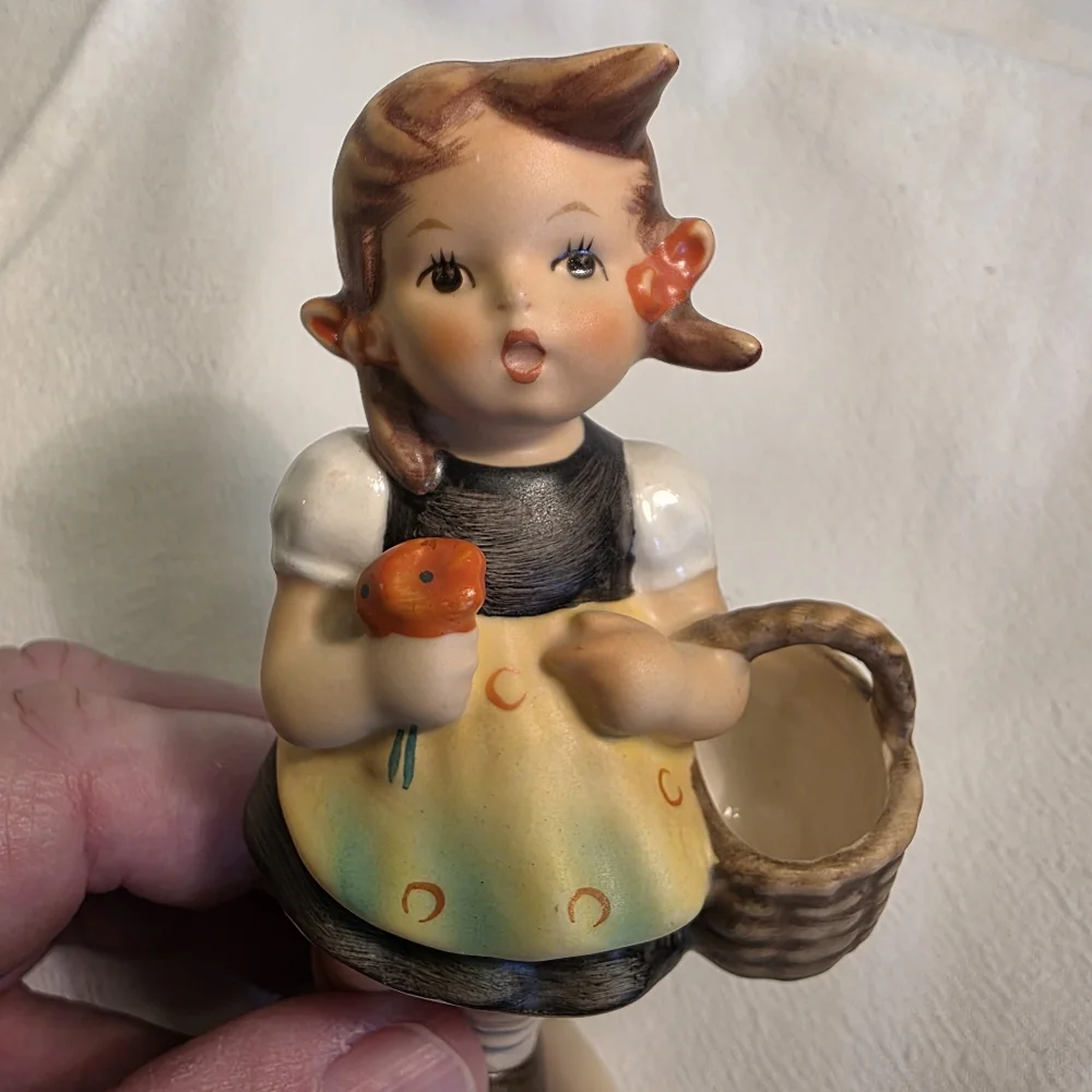 Vintage Goebel Hummel Sister Little Girl With A Basket Figurine TMK 6